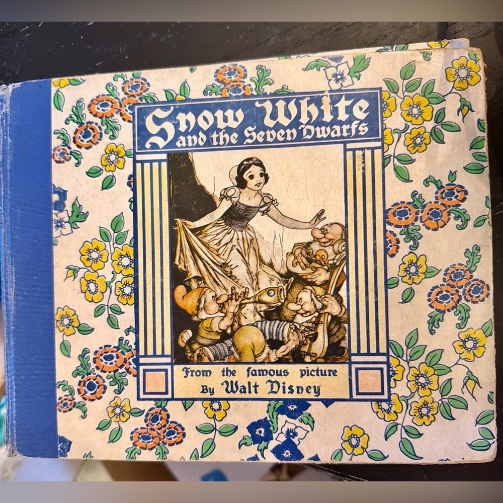 1938 Snow White & the Seven Dwarfs Storybook, Walt Disney Edition, Floral Cover